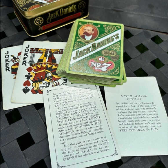 Jack Daniels collector tin and 2 complete sets of cards (with bonus cards). - Picture 4 of 7